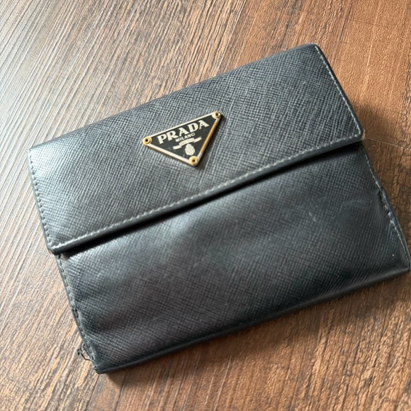 Authentic Prada Milano Black Saffiano Leather Snap Wallet Card Holder Italy